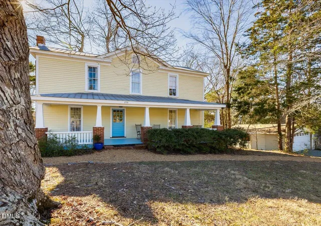 Photo 2 of Single family home for sale at 298 E Salisbury St, Pittsboro, NC 27312 | MLS# 10159806 | Listing updated on 2026-08-04