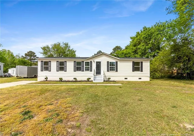 2nd image of 2504 Carriage Rd, Fayetteville, NC 28312 | MLS# 760336