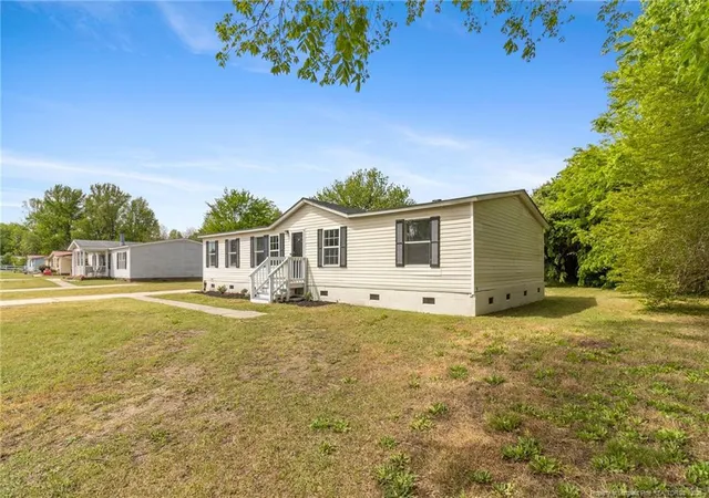 Photo 3 of Sale Pending at 2504 Carriage Rd, Fayetteville, NC 28312 | MLS# 760336 | Listing updated on 2026-08-25
