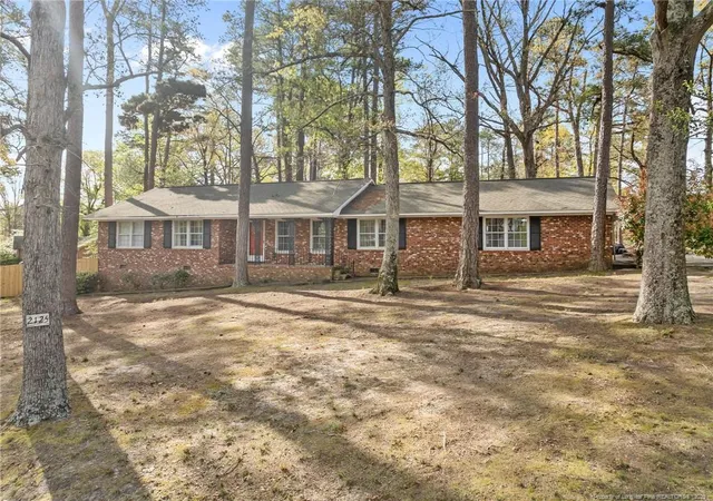 Photo 3 of Single family home for sale at 2125 Forest Hills Dr, Fayetteville, NC 28303 | MLS# 760405 | Listing updated on 2026-08-25