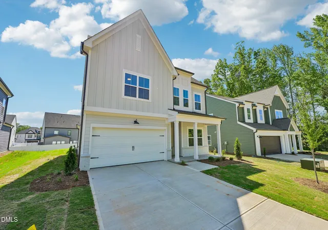 2nd image of 2105 Ken Dr #102, Fuquay Varina, NC 27526 | MLS# 10158683
