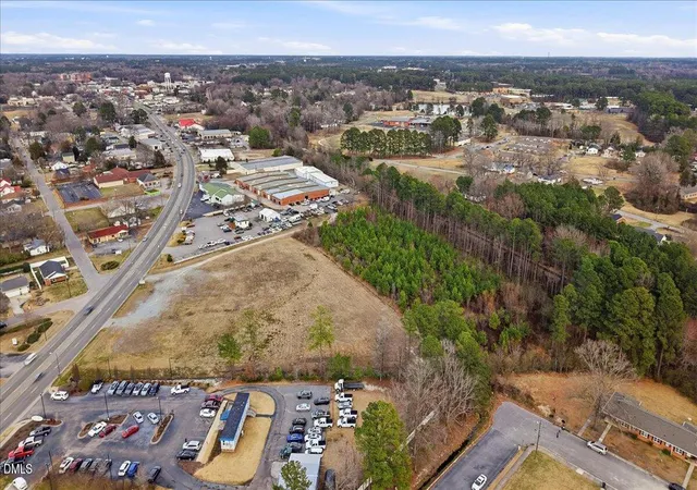 Photo 3 of Sale Pending at 611 S Brightleaf Blvd, Smithfield, NC 27577 | MLS# 10158709 | Listing updated on 2026-07-18