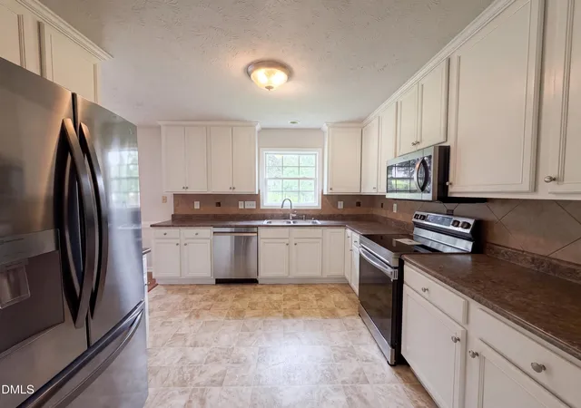 Photo 5 of Sale Pending at 158 Ironwood Way, Raeford, NC 28376 | MLS# 10158808 | Listing updated on 2026-09-04