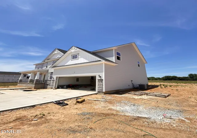 Photo 3 of Single family home for sale at 410 Maverick Ln, Dunn, NC 28334 | MLS# 10161587 | Listing updated on 2026-09-14