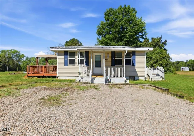 Photo 4 of Single Family Residence at 334 Perry Curtis Rd, Zebulon, NC 27597 | MLS# 10158975 | | Sold on 2026-05-29
