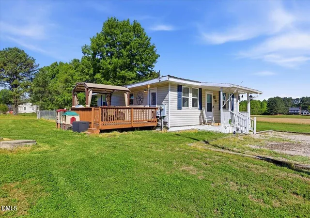 Photo 5 of Single Family Residence at 334 Perry Curtis Rd, Zebulon, NC 27597 | MLS# 10158975 | | Sold on 2026-05-29