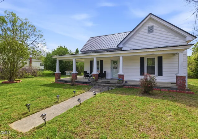 2nd image of 203 Sunset St, Stem, NC 27581 | MLS# 10159362