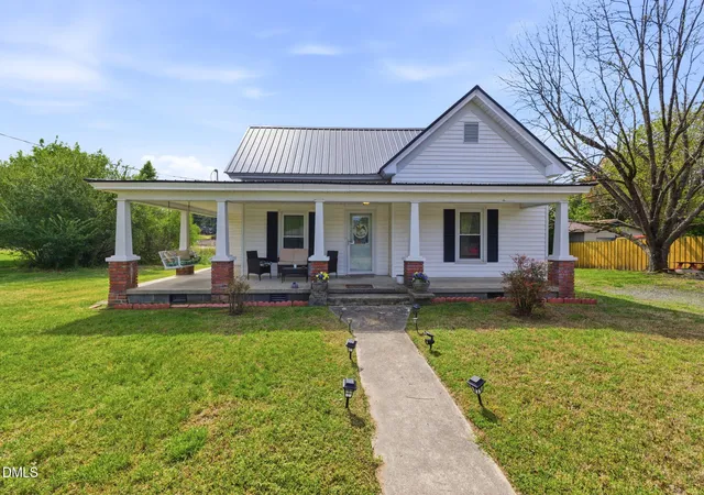 3rd image of 203 Sunset St, Stem, NC 27581 | MLS# 10159362