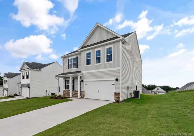 Photo 2 of Sale Pending at 706 Lazy Elm Ln, Aberdeen, NC 28315 | MLS# 760482 | Listing updated on 2026-09-04