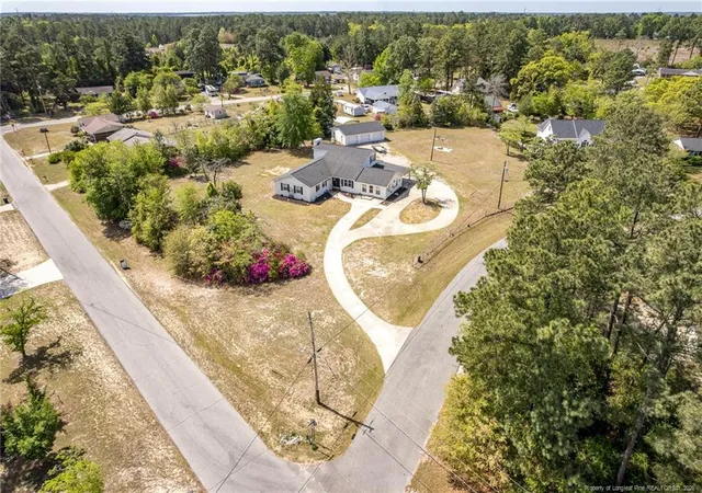 4th image of 3402 Seven Mountain Dr, Fayetteville, NC 28306 | MLS# 760376