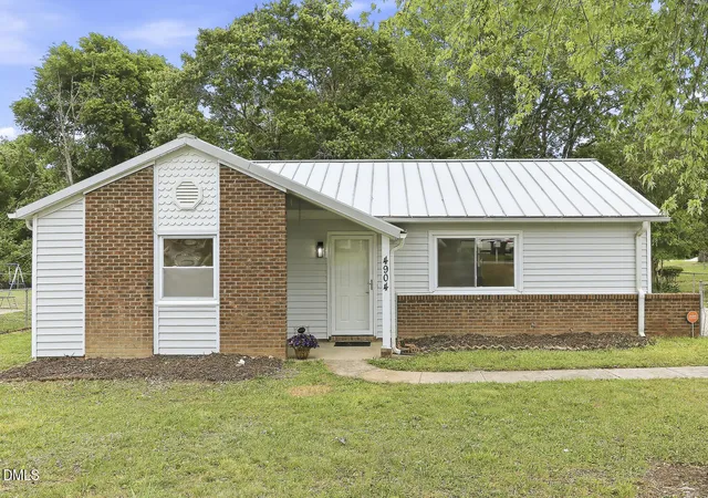 Photo 1 of Sale Pending at 4904 Fox Hunt Dr, Durham, NC 27712 | MLS# 10163595 | Listing updated on 2026-07-18