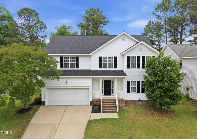 1st image of 815 Brookhannah Ct, Fuquay Varina, NC 27526 | MLS# 10164320