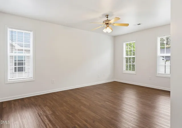 4th image of 815 Brookhannah Ct, Fuquay Varina, NC 27526 | MLS# 10164320