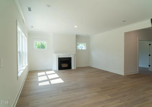 Photo 5 of Single family home for sale at 63 Stradshire Ct, Zebulon, NC 27597 | MLS# 10160602 | Listing updated on 2026-09-02