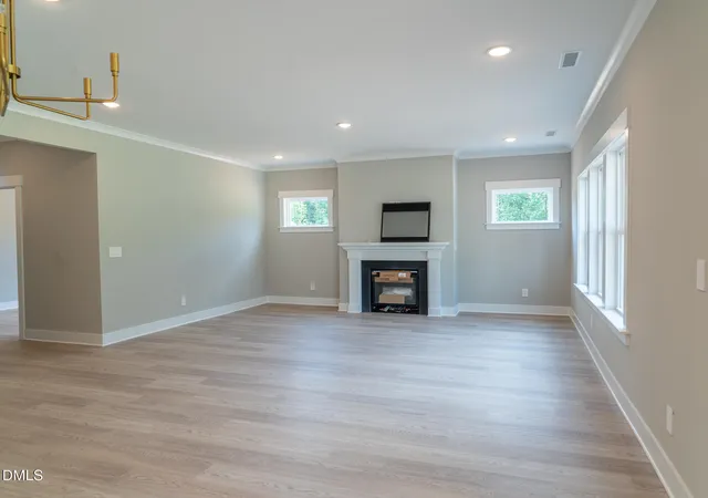 Photo 4 of Single family home for sale at 100 Stradshire Ct, Zebulon, NC 27597 | MLS# 10160852 | Listing updated on 2026-09-02
