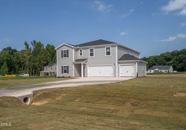 Photo 3 of Single family home for sale at 54 Stradshire Ct, Zebulon, NC 27597 | MLS# 10160861 | Listing updated on 2026-09-02