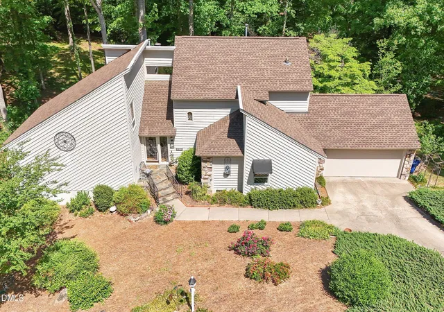 2nd image of 2013 Weybridge Dr, Raleigh, NC 27615 | MLS# 10187262
