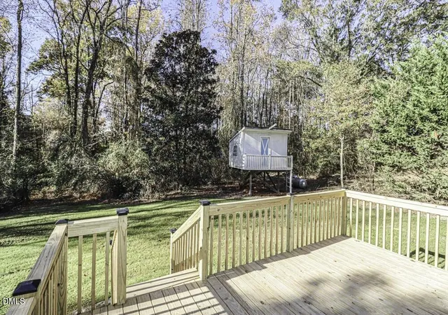 Photo 3 of Single family home for sale at 805 River Rd, Selma, NC 27576 | MLS# 10161134 | Listing updated on 2026-09-04