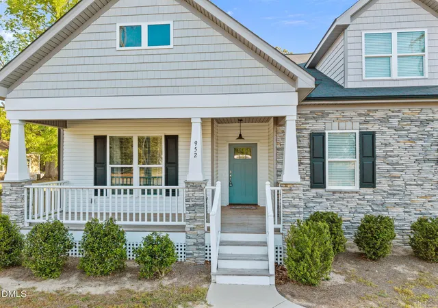 Photo 2 of Single family home for sale at 952 Brantleytown Rd, Zebulon, NC 27597 | MLS# 10160484 | Listing updated on 2026-08-31