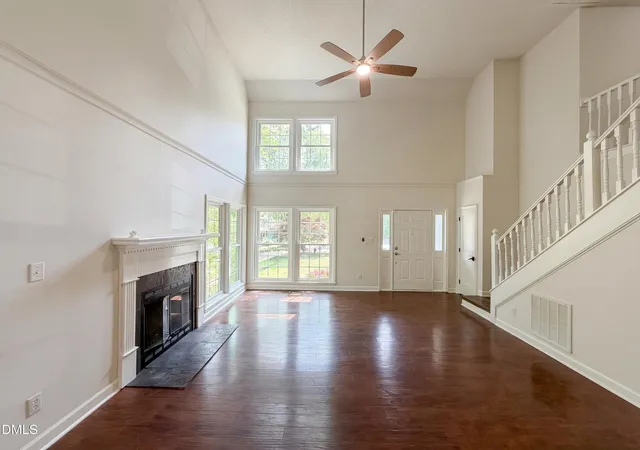 Photo 3 of Single family home for sale at 515 Gablefield Ln, Apex, NC 27502 | MLS# 10159627 | Listing updated on 2026-09-17