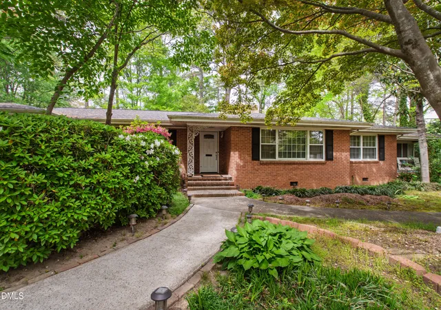 4th image of 1609 E Davie St, Raleigh, NC 27610 | MLS# 10160705