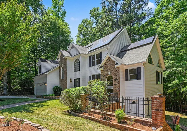 3rd image of 1530 Pathway Dr, Carrboro, NC 27510 | MLS# 10172293