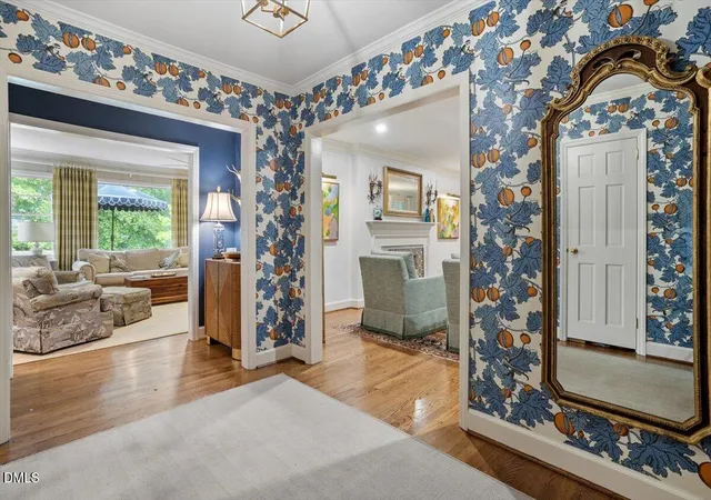 Photo 4 of Single family home for sale at 809 Lake Boone Trl, Raleigh, NC 27607 | MLS# 10162080 | Listing updated on 2026-09-15