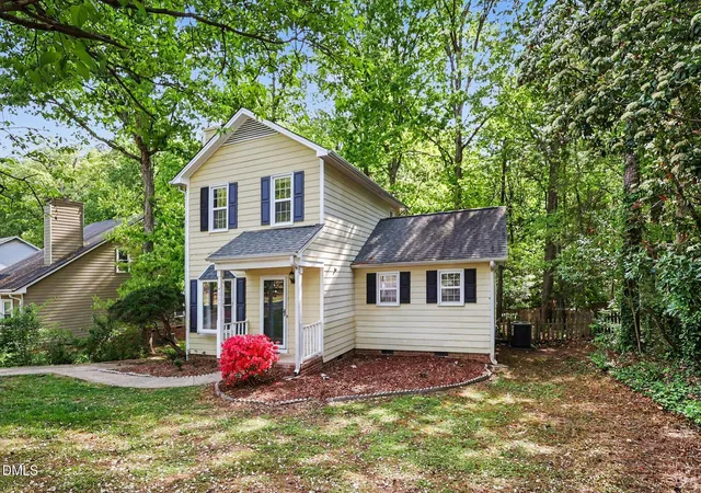 Photo 3 of Single family home for sale at 4009 Olde Coach Rd, Durham, NC 27707 | MLS# 10160116 | Listing updated on 2026-08-28