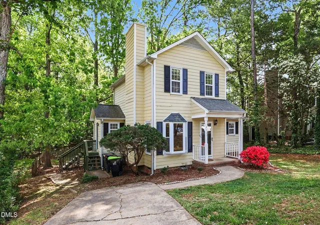 Photo 3 of Single family home for sale at 4009 Olde Coach Rd, Durham, NC 27707 | MLS# 10160116 | Listing updated on 2026-08-28
