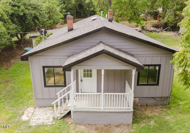 Photo 1 of Single family home for sale at 602 604 Faucette St, Fuquay Varina, NC 27526 | MLS# 10159922 | Listing updated on 2026-08-31
