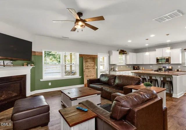 Photo 4 of Single family home for sale at 298 Hannah Yam Ln, Benson, NC 27504 | MLS# 10161713 | Listing updated on 2026-07-18