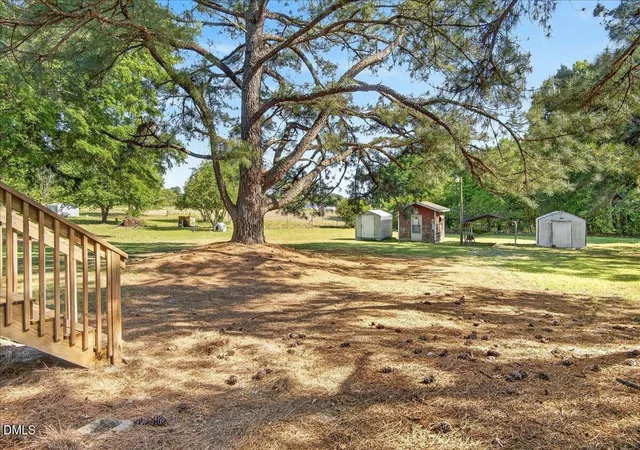 2nd image of 1020 Jackson Royster Rd, Henderson, NC 27537 | MLS# 10160938