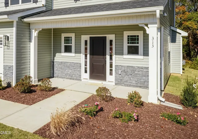Photo 2 of Single family home for sale at 191 New Twin Branch Ct, Smithfield, NC 27577 | MLS# 10159812 | Listing updated on 2026-09-20