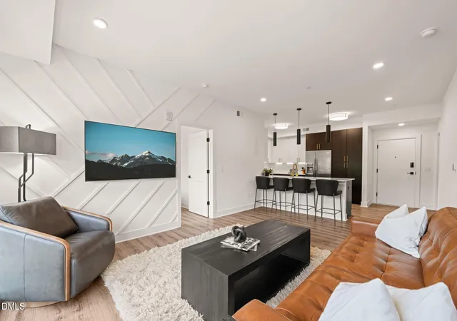1st image of 615 W Peace St #, 207, Raleigh, NC 27605 | MLS# 10160643