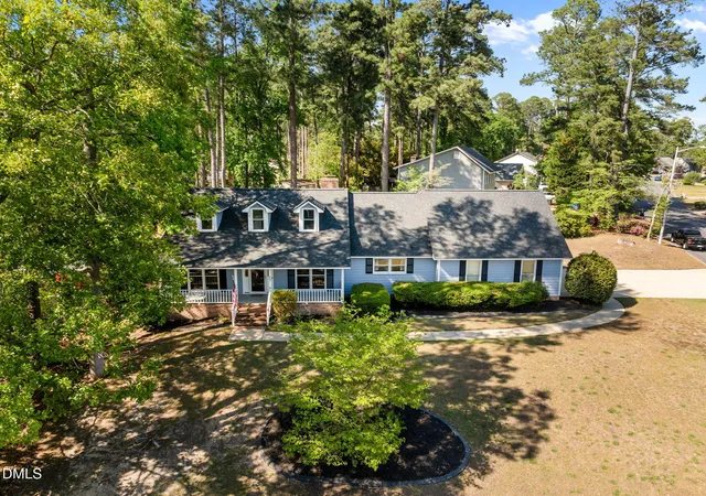 3rd image of 662 Georgetown Cir, Fayetteville, NC 28314 | MLS# 10161080