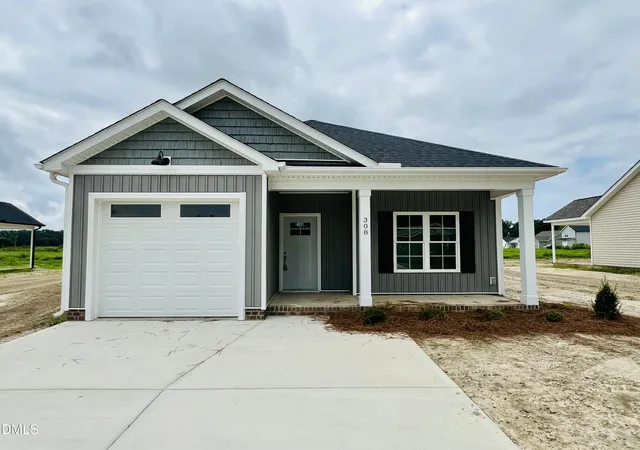 Photo 1 of Single family home for sale at 308 E Norwayne Alumni Way, Fremont, NC 27830 | MLS# 10160794 | Listing updated on 2026-09-20