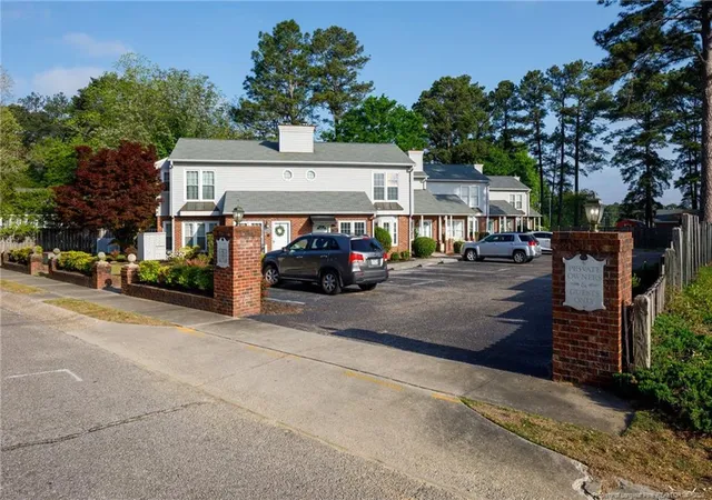 2nd image of 1228 Woodland Dr, Fayetteville, NC 28305 | MLS# 759087