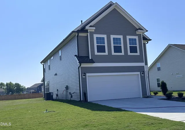 Photo 4 of Single family home for sale at 85 Little Branch Dr, Lillington, NC 27546 | MLS# 10162974 | Listing updated on 2026-09-30