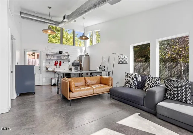 4th image of 545 E Lenoir St, Raleigh, NC 27601 | MLS# 10162248