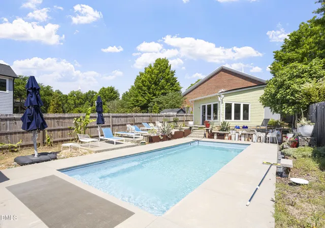 2nd image of 545 E Lenoir St, Raleigh, NC 27601 | MLS# 10162248