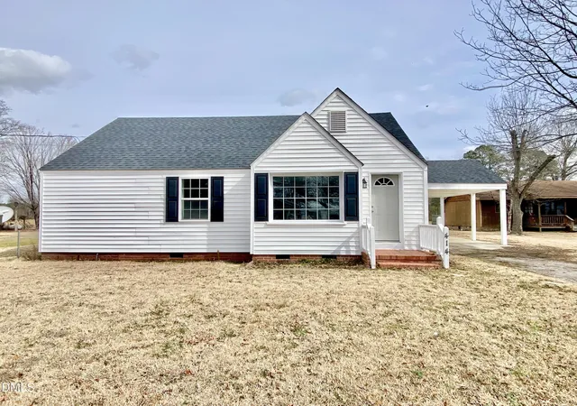 Homes for sale in Selma, NC | 414 W Main St, Selma, NC 27576 | MLS# 10160131