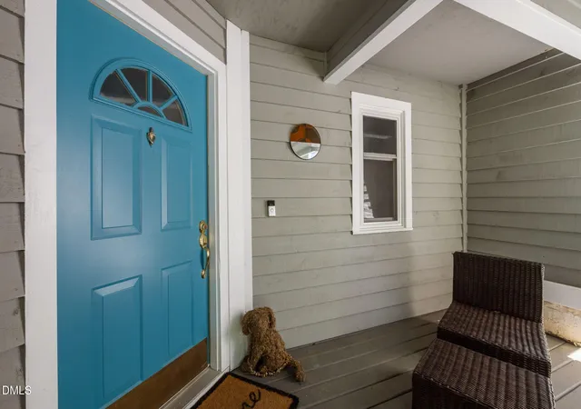 Photo 4 of Townhouse at 105 Elmwood Cir, Chapel Hill, NC 27514 | MLS# 10160570 |  | Sold on 2026-05-28