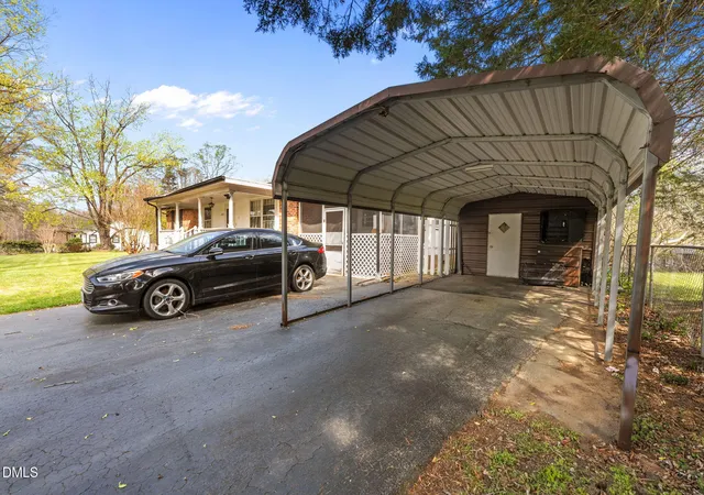 3rd image of 1225 2Nd St, Eden, NC 27288 | MLS# 10160467