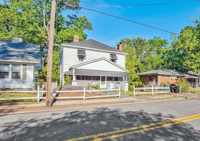 2nd image of 415 N Hyde Park Ave, Durham, NC 27703 | MLS# 10160722
