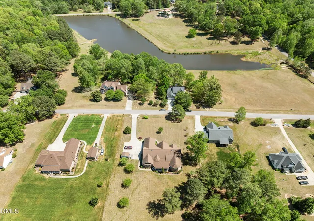 4th image of 410 Normandy Rd, Louisburg, NC 27549 | MLS# 10161741