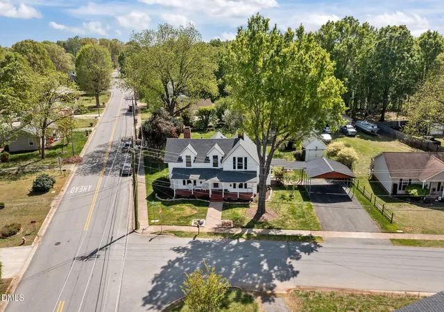 Photo 3 of Single family home for sale at 222 E Minneola St, Gibsonville, NC 27249 | MLS# 10160442 | Listing updated on 2026-07-18