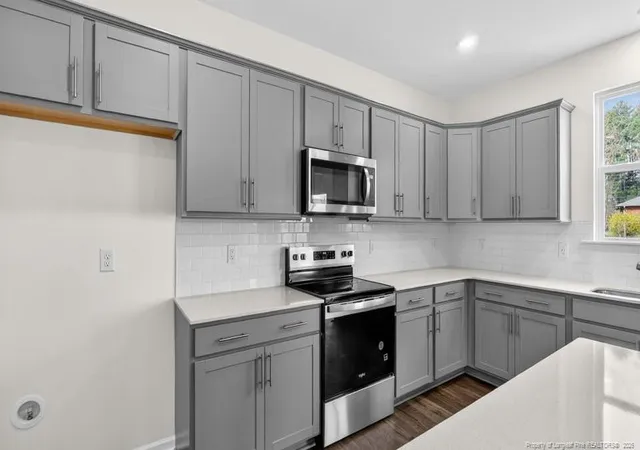 Photo 4 of Single family home for sale at 293 Maddox Dr, Aberdeen, NC 28315 | MLS# 760874 | Listing updated on 2026-08-25