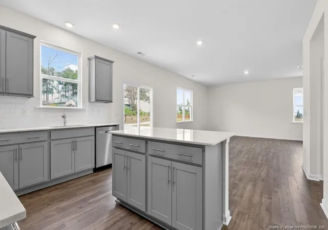 Photo 5 of Single family home for sale at 293 Maddox Dr, Aberdeen, NC 28315 | MLS# 760874 | Listing updated on 2026-08-25