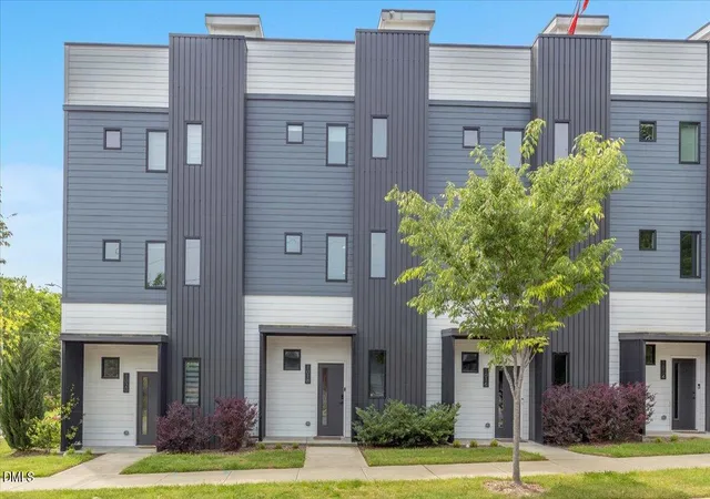 Photo 2 of Townhouse for sale at 1018 Tipton St, Raleigh, NC 27610 | MLS# 10160801 | Listing updated on 2026-09-16