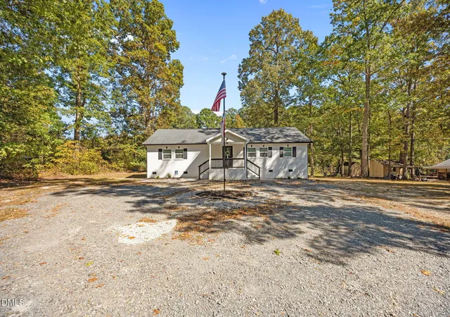 Photo 3 of Single family home for sale at 3137 Parkwood Dr, Sanford, NC 27332 | MLS# 10160800 | Listing updated on 2026-08-25